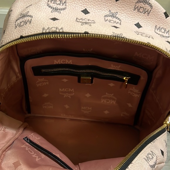 MCM large backpacks with detachable front pockets and use as crossbody bags.. - Picture 6 of 12